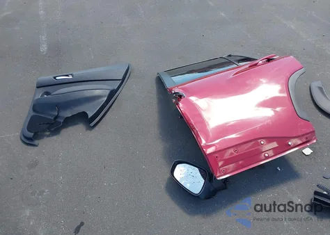 2023 Toyota Corolla Cross Xle из США, поврежденный, VIN 7MUDAAAG0PV048319